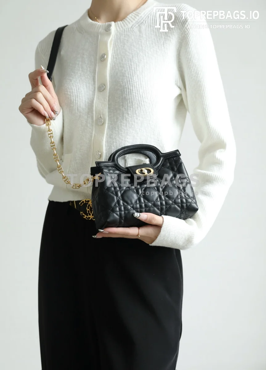 cmp_i1762418545686_9263_0_0 Dior Jolie Top Handle in Black