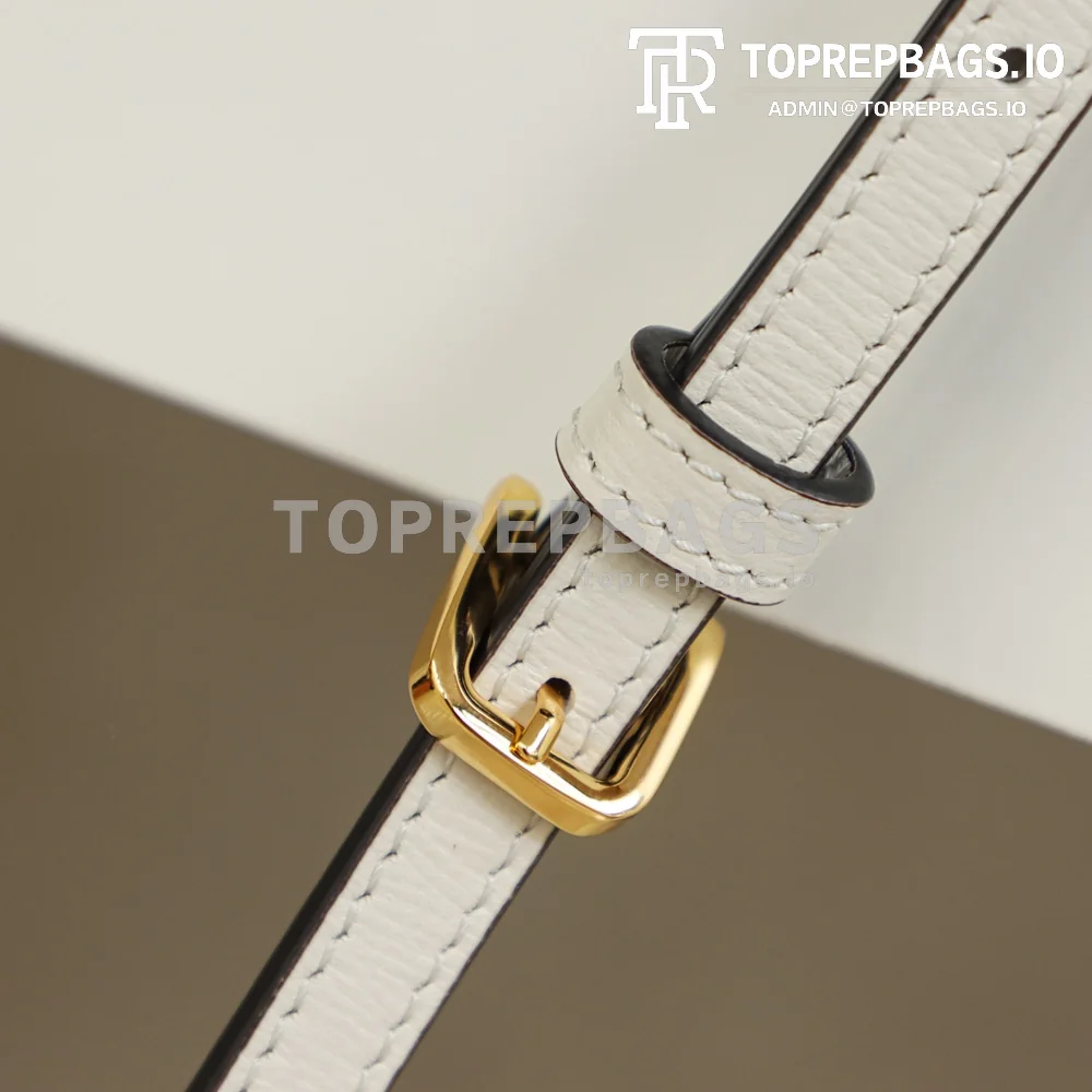 i1618394954_6323_8 Gucci 1955 Horsebit in Beige