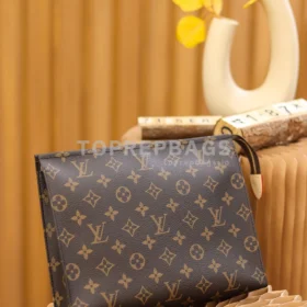 Louis Vuitton Toiletry Pouch 26 in Brown