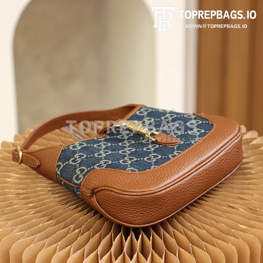 i1618989488_1932_6 Gucci Jackie 1961 Mini in Blue