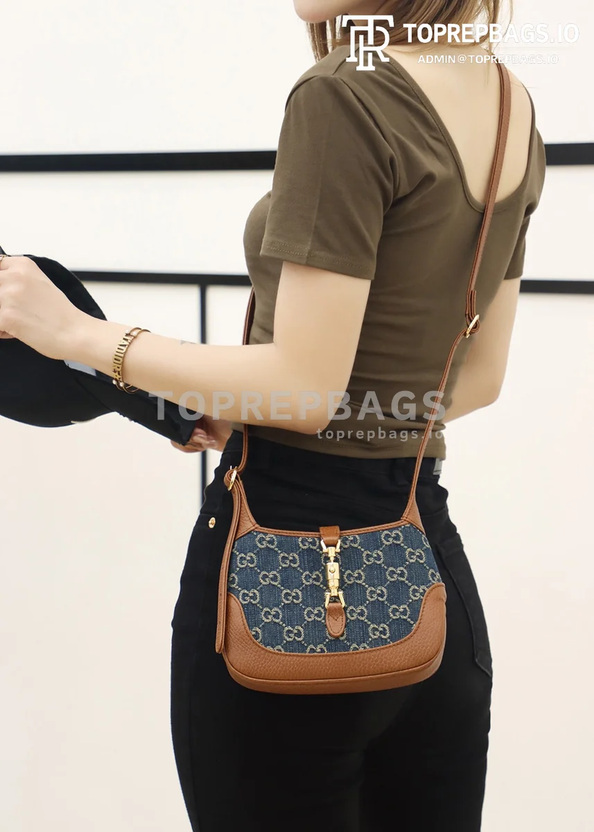 i1618989723_2861_8 Gucci Jackie 1961 Mini in Blue