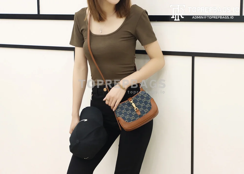 i1618989723_9627_6 Gucci Jackie 1961 Mini in Blue