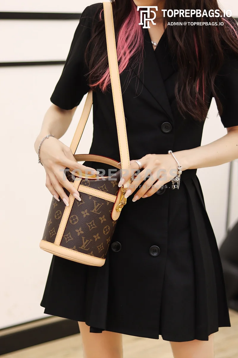 i1619246393_5105_1 Louis Vuitton Duffle in Brown