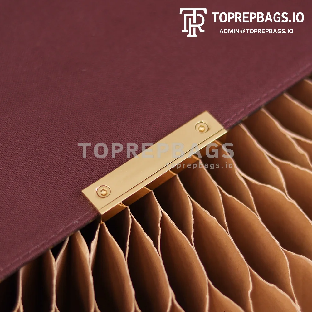 i1621590054_428_6 Louis Vuitton Favorite in Brown