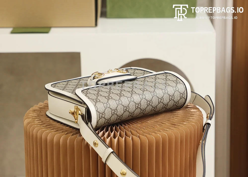 i1624267853_6724_4 Gucci 1955 Horsebit Saddle in Beige