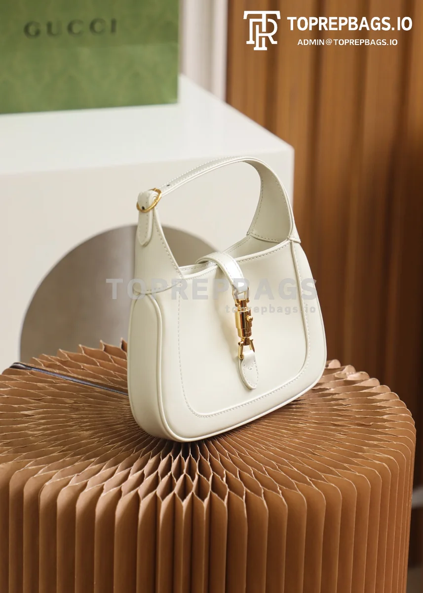 i1625473437_92_2 Gucci Jackie 1961 Mini in White