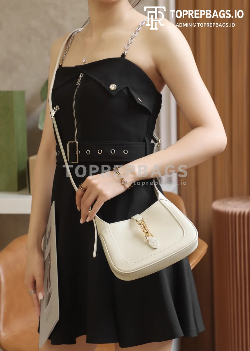i1625473537_7002_7 Gucci Jackie 1961 Mini in White