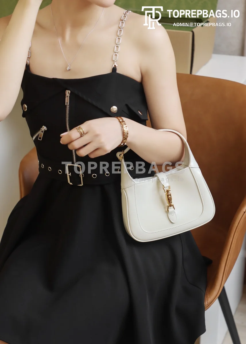 i1625473537_8754_0 Gucci Jackie 1961 Mini in White