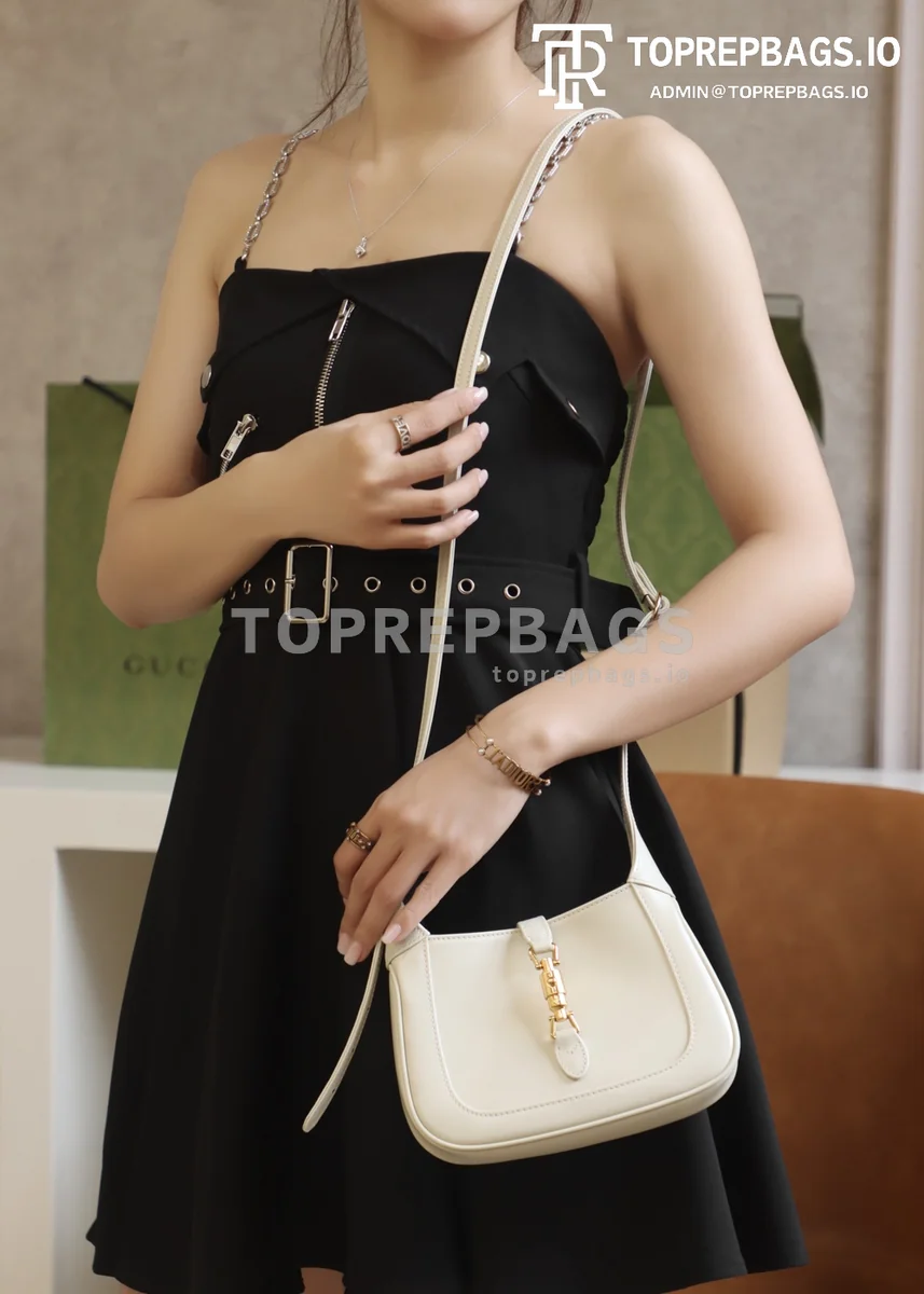 i1625473537_9897_5 Gucci Jackie 1961 Mini in White