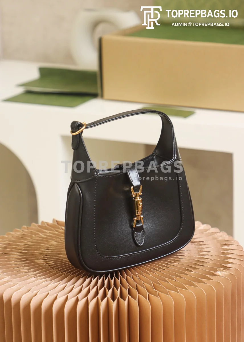 i1625473641_5469_2 Gucci Jackie 1961 Mini in Black