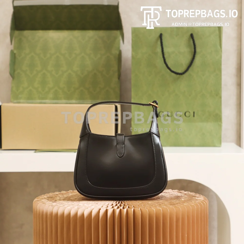 i1625473641_6523_8 Gucci Jackie 1961 Mini in Black