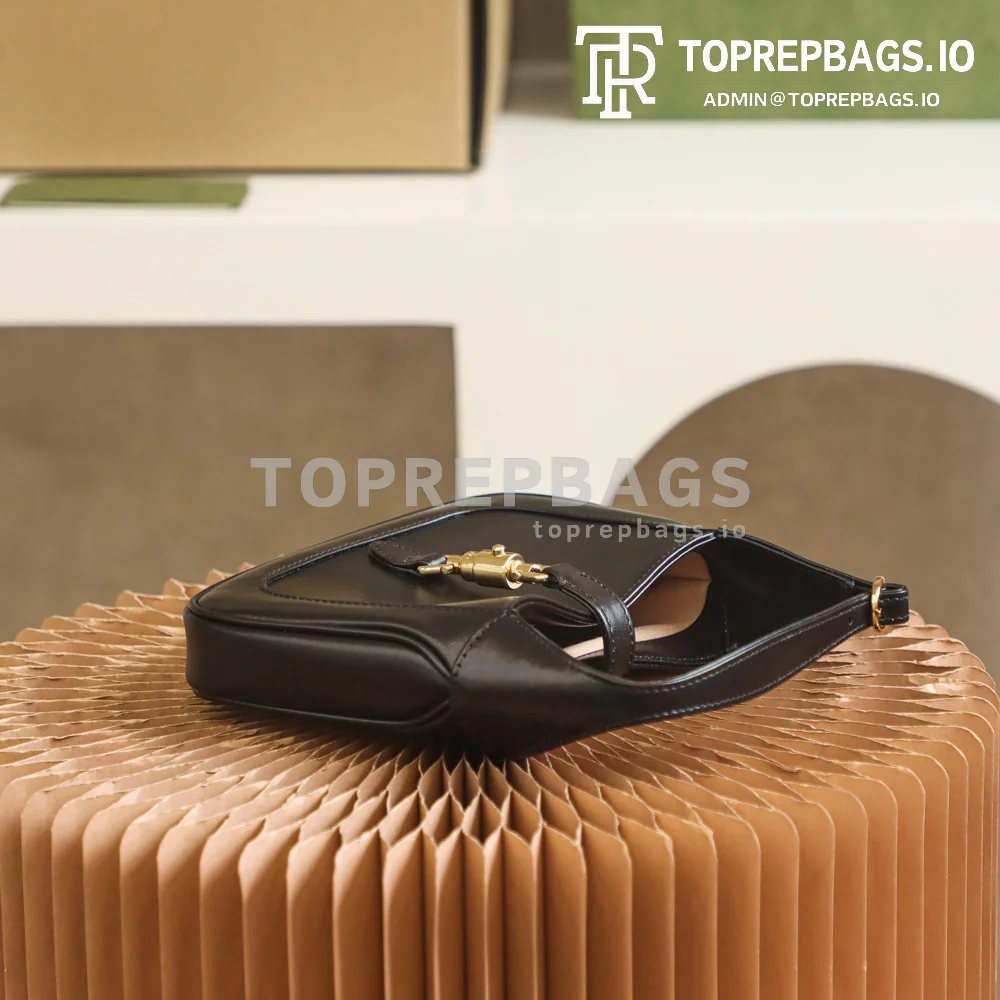 i1625473641_8776_5 Gucci Jackie 1961 Mini in Black