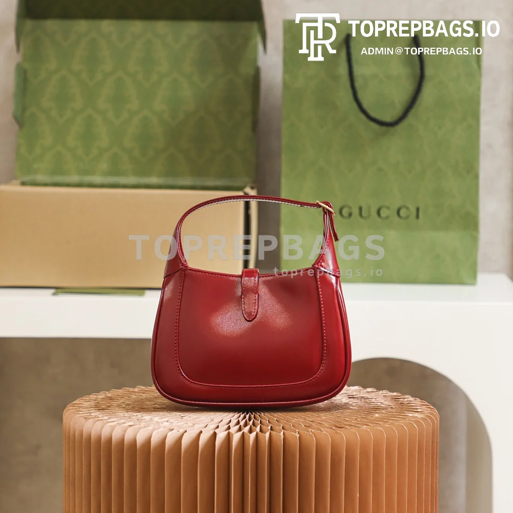 i1625481220_9301_8 Gucci Jackie 1961 Mini in Red