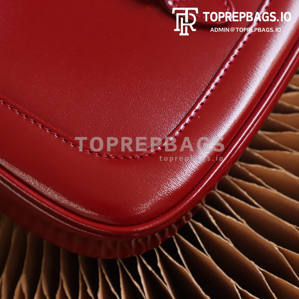 i1625481293_7199_2 Gucci Jackie 1961 Mini in Red