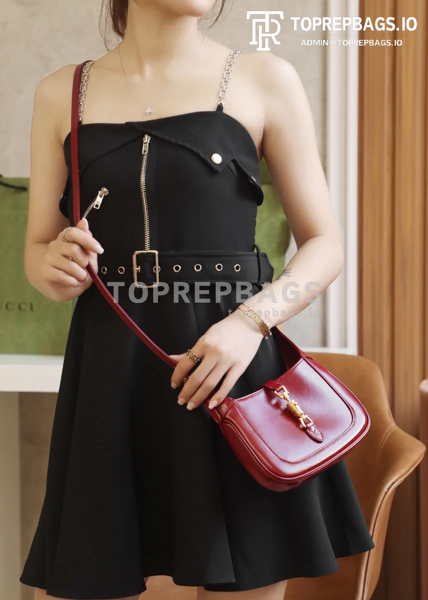 i1625481366_1859_3 Gucci Jackie 1961 Mini in Red