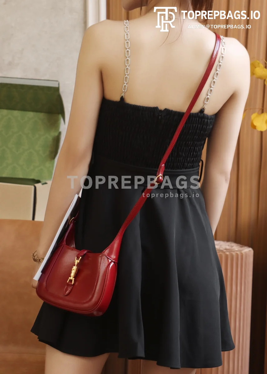 i1625481366_5804_6 Gucci Jackie 1961 Mini in Red