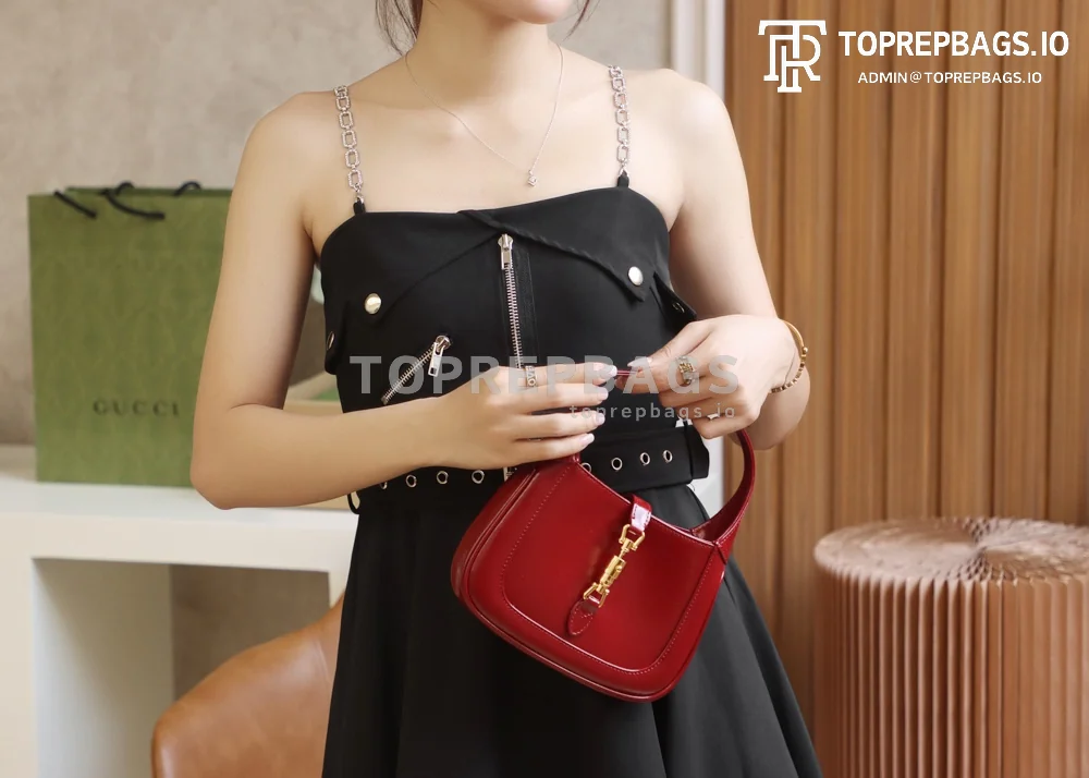 i1625481366_6058_2 Gucci Jackie 1961 Mini in Red