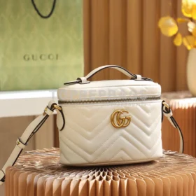 Gucci GG Marmont in White