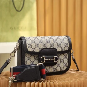 Gucci 1955 Horsebit Saddle in Beige