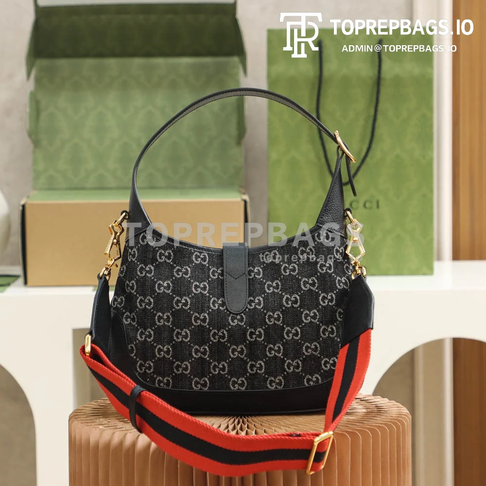 i1649496543_8338_8 Gucci Jackie 1961 in Black