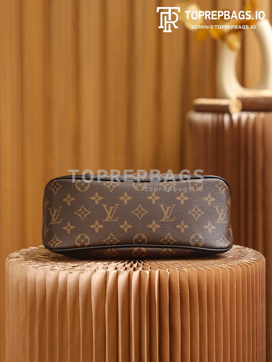 i1653909431_2591_5 Louis Vuitton Boulogne Hobo in Brown
