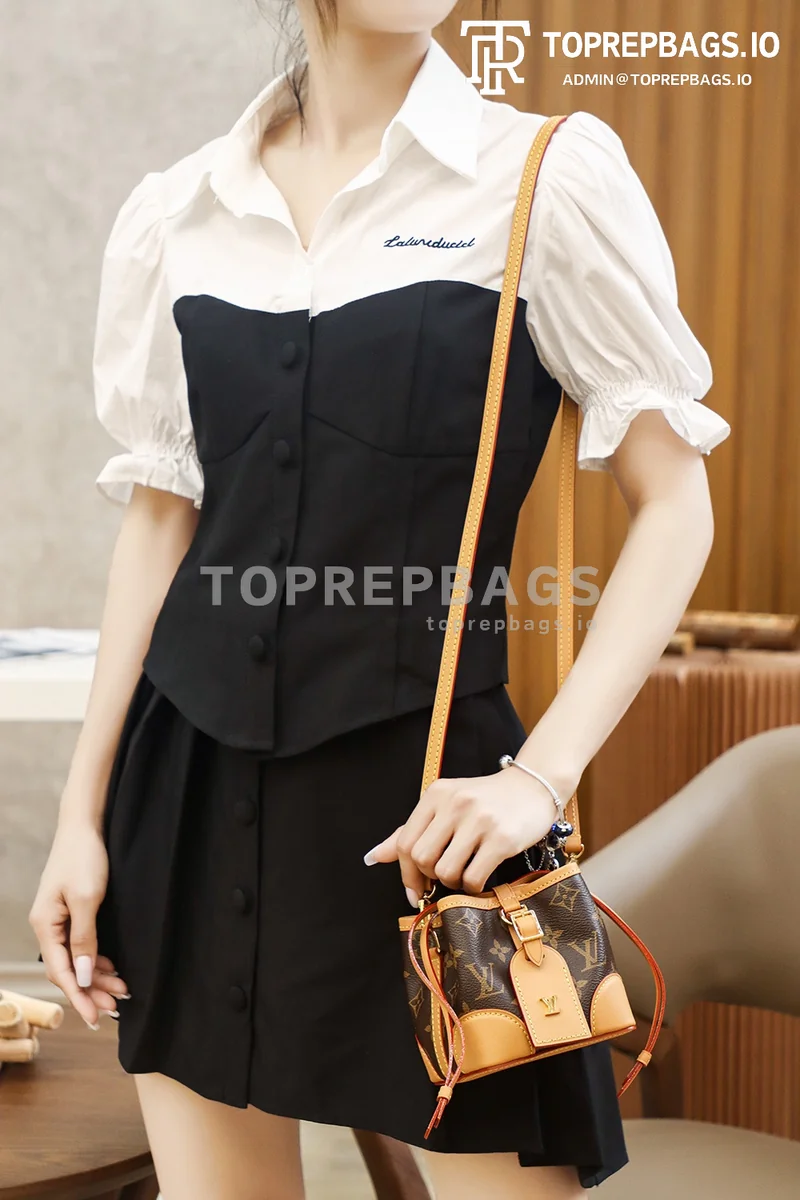 i1657280626_141_3 Louis Vuitton Noe Purse in Brown