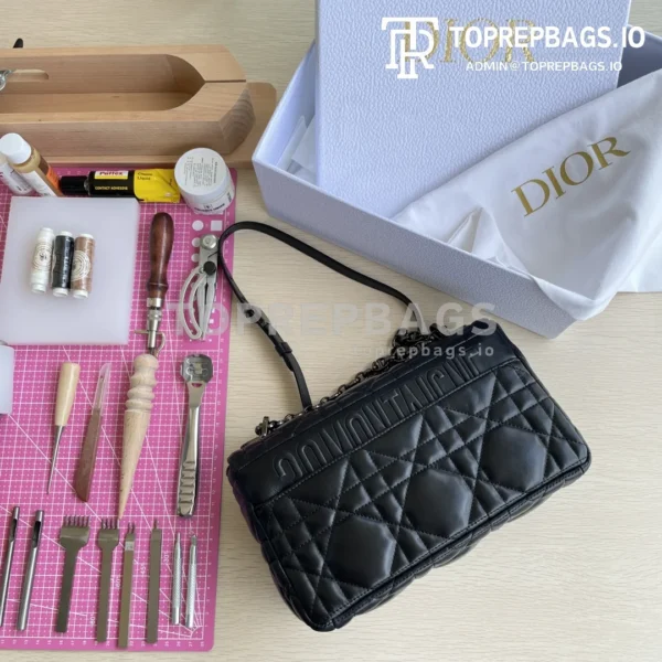 i1657684458_4920_1 Dior Caro in Black