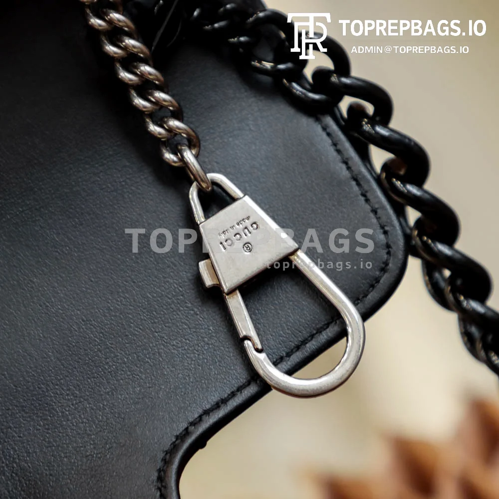 i1658405112_920_6 Gucci GG Marmont Super Mini in Black