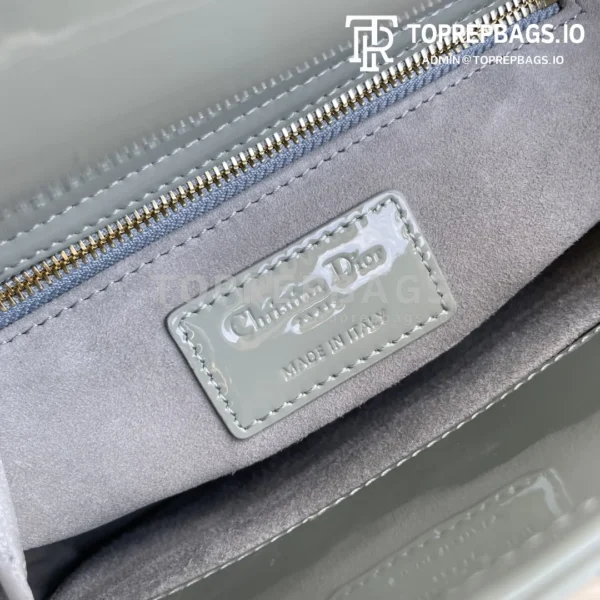 i1659413318_6011_8 Dior D-Joy in Grey