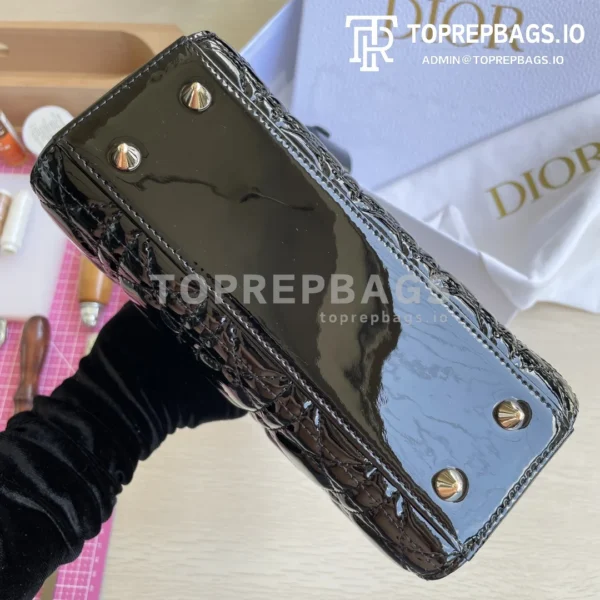 i1659413335_111_4 Dior D-Joy in Black
