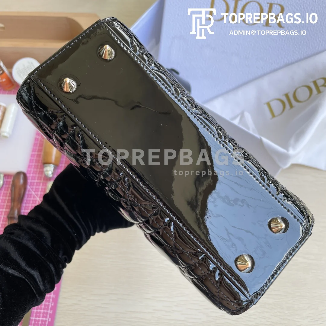 i1659413335_111_4 Dior D-Joy in Black