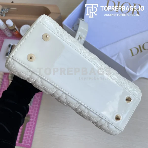 i1659413369_118_4 Dior D-Joy in Ivory