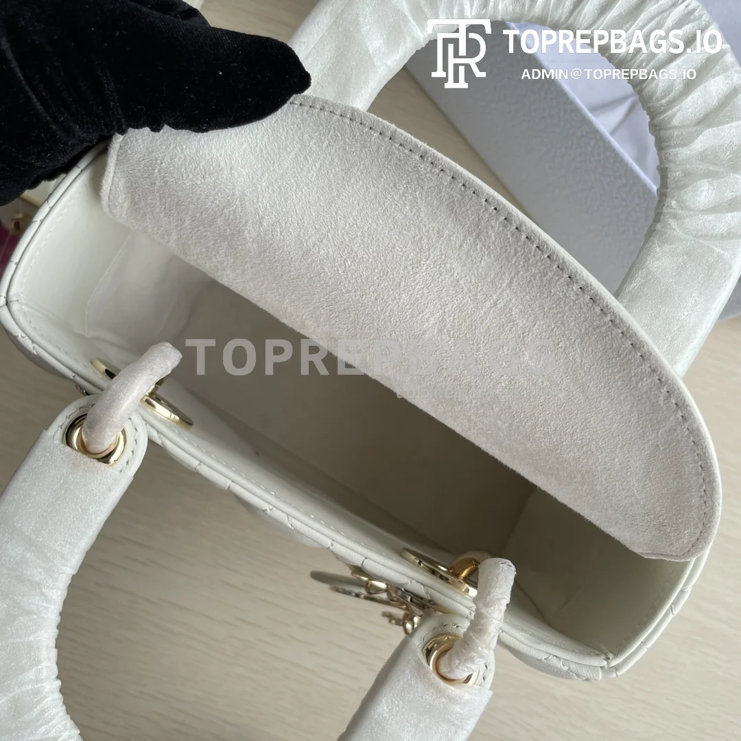 i1659586059_2049_7 Dior D-Joy in White