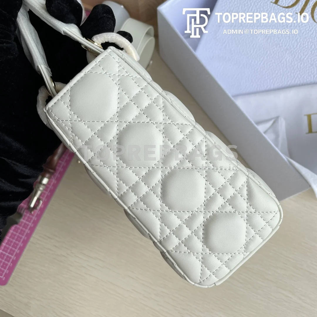 i1659586059_6140_3 Dior D-Joy in White