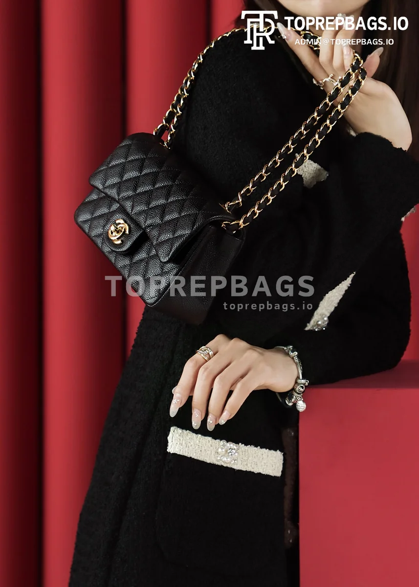 i1678290820_2422_1 Chanel Classic Flap Mini in Black