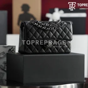 Chanel Classic Flap Small in Black