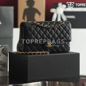 Chanel Classic Flap Medium in Black