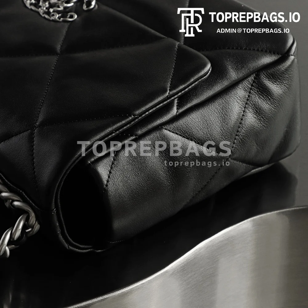 i1679384856_4272_1 Chanel 19 Bag Medium in Black