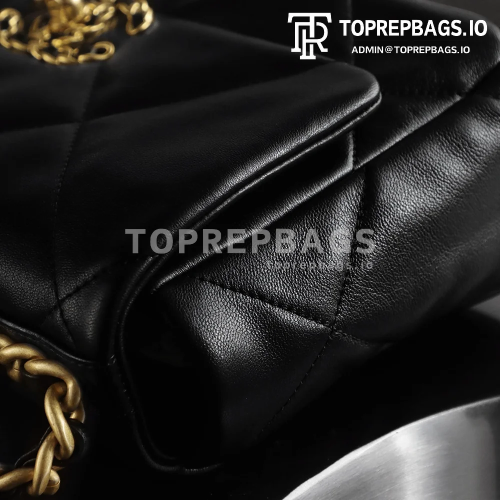 i1679386364_959_8 Chanel 19 Bag Small in Black
