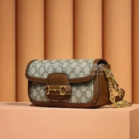 Gucci 1955 Horsebit Saddle in Beige