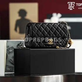 Chanel Classic Flap Mini Pearl Crush in Black