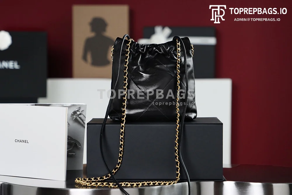 i1683190250_214_2 Chanel Mini22 Bag in Black