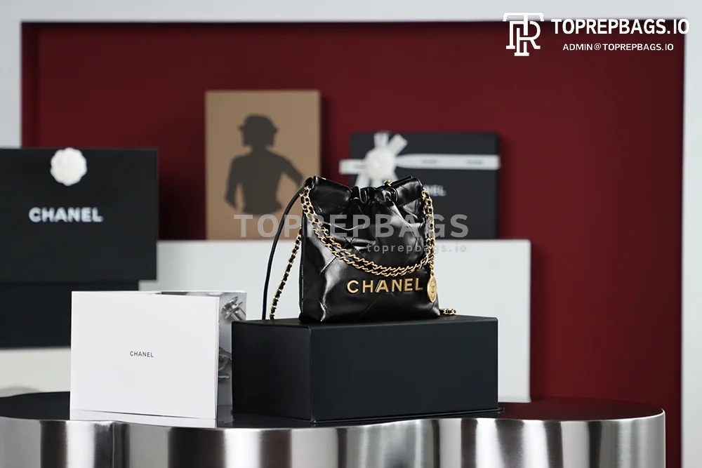 i1683190250_2899_0 Chanel Mini22 Bag in Black