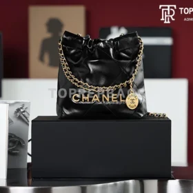 Chanel Mini22 Bag in Black