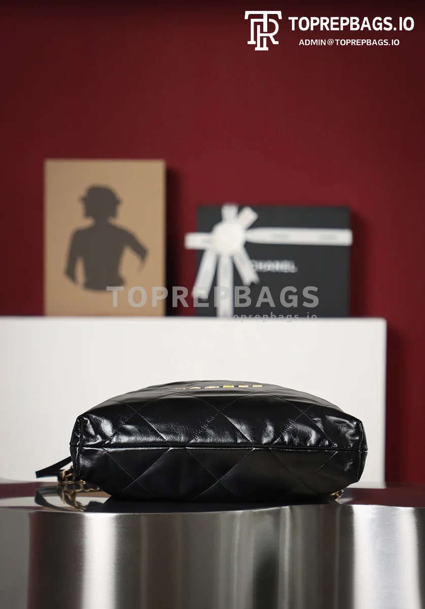 i1683974577_328_8 Chanel 22 Bag Medium in Black