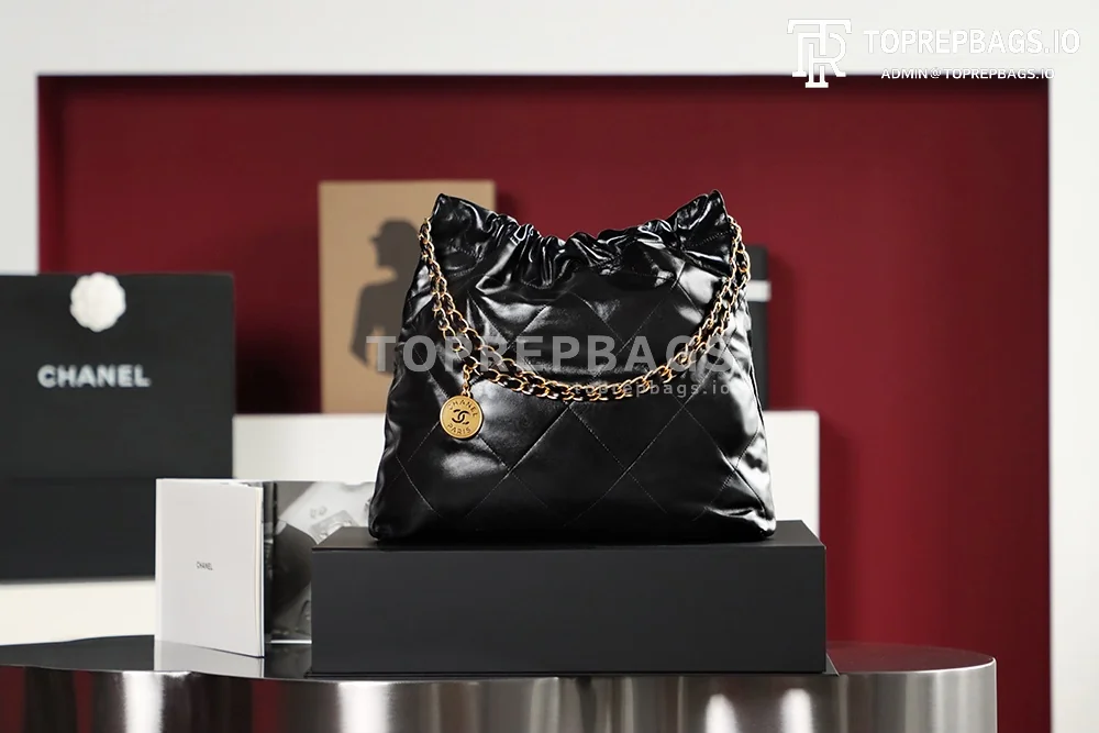 i1683974577_4704_1 Chanel 22 Bag Medium in Black