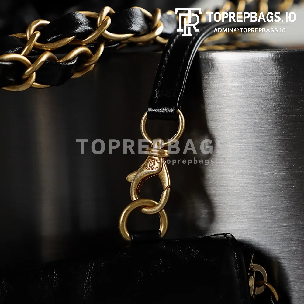 i1683974609_8632_1 Chanel 22 Bag Medium in Black