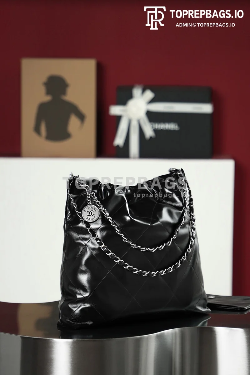 i1683975475_292_6 Chanel 22 Bag Medium in Black