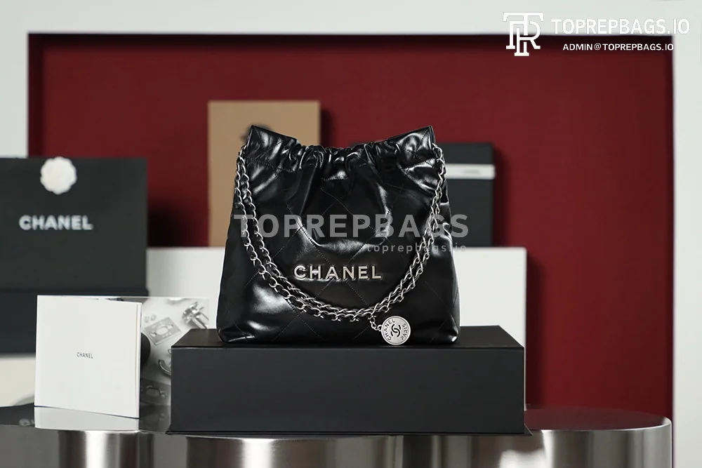 i1683978635_6595_0 Chanel 22 Bag Small in Black