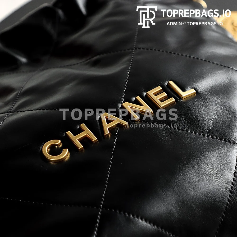 i1683979053_2019_1 Chanel 22 Bag Small in Black